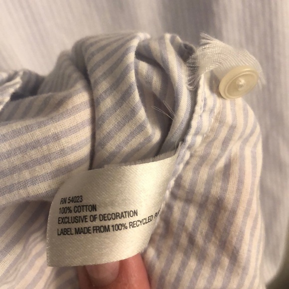 Gap striped button down - Picture 6 of 7